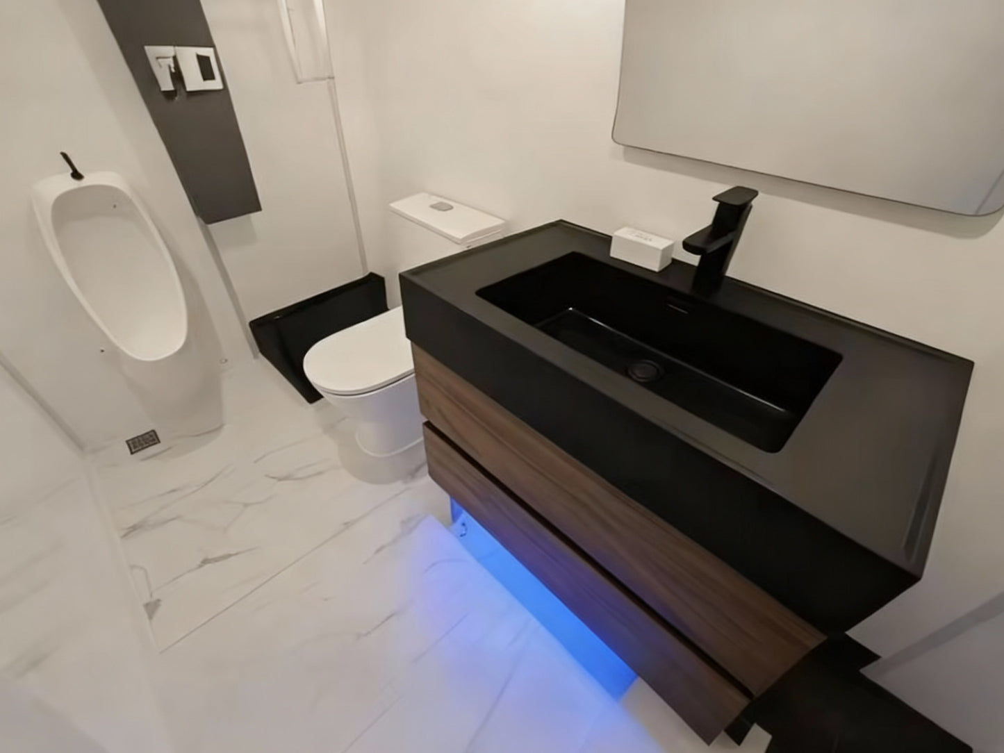 Luxury 4 Person Restroom Trailer shower and urinal configuration